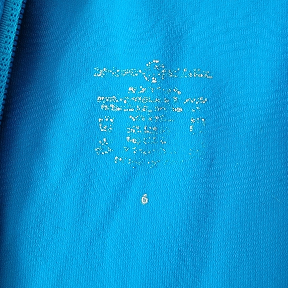 Lululemon jacket. Size 6. Teal. - Picture 4 of 9